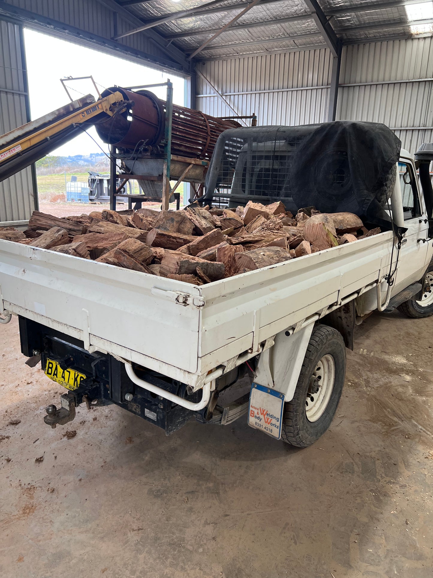 Yellow Box/Stringy Mix Firewood Ute Load