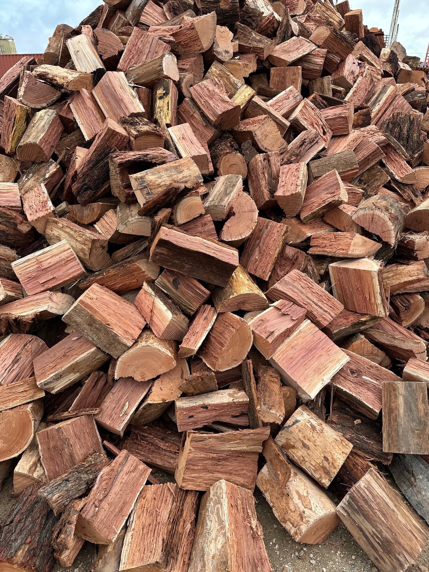 Premium Ironbark Firewood Trailer Load